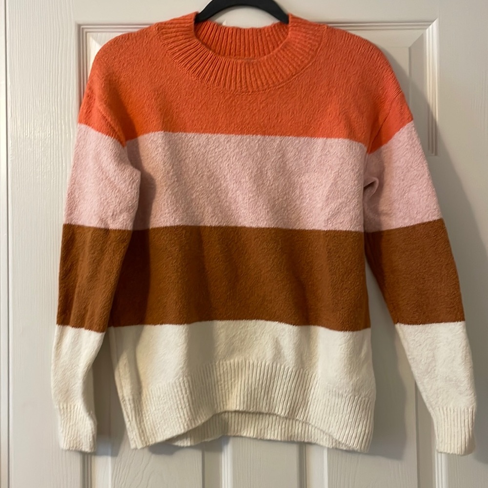Old Navy sweater